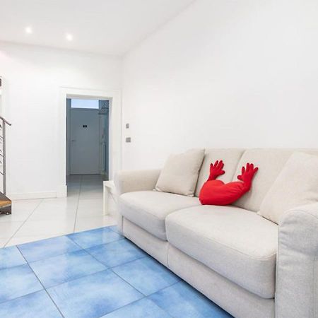 Rooftop Guesthouse Неаполь Экстерьер фото