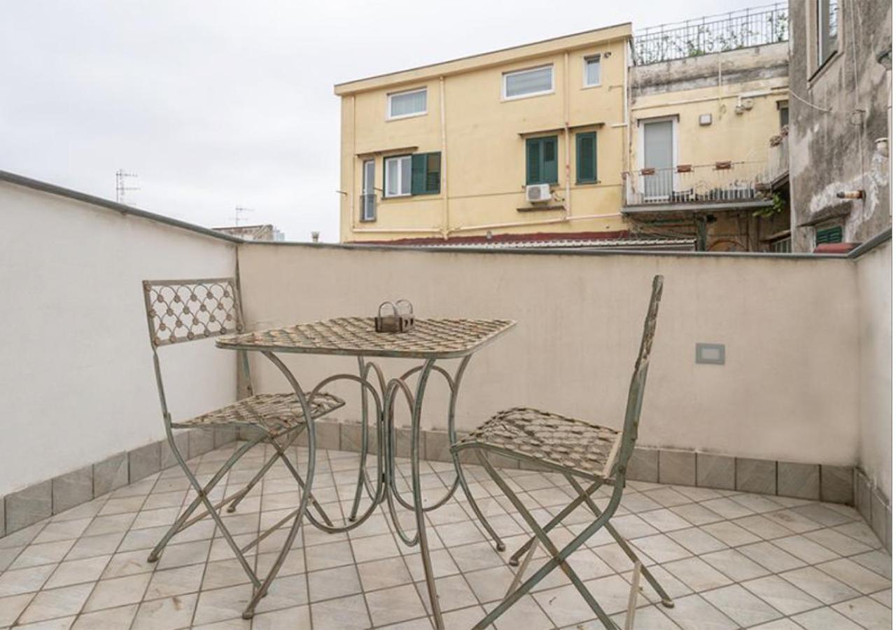 Rooftop Guesthouse Неаполь Экстерьер фото